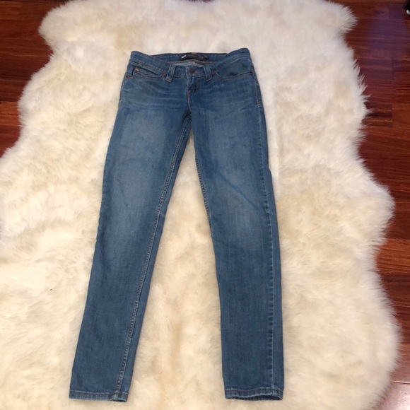 Levi's Denim - 👛4/$15 Levi Demi Curve Jeans